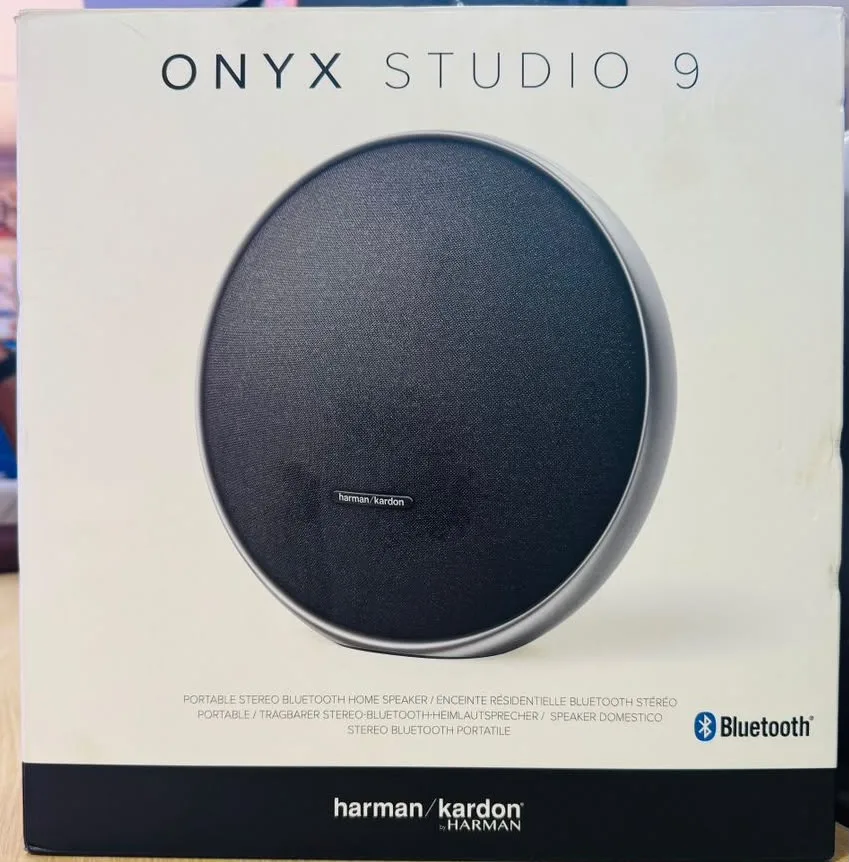 1 Week Used Onyx Studio 9 Harman Kardon Bluetooth Speaker