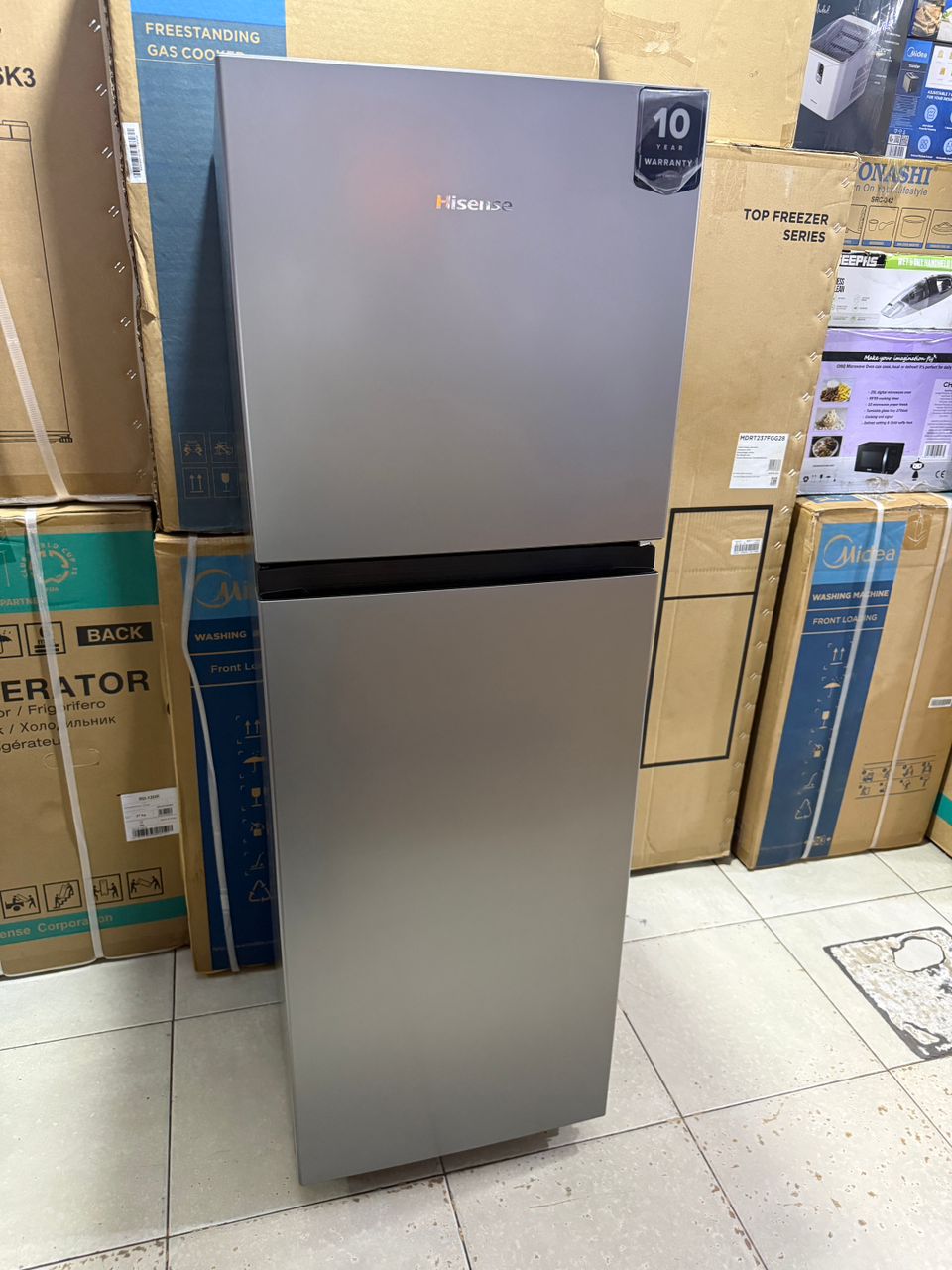 2 Weeks Used Hisense 200 Litres Double Door Fridge