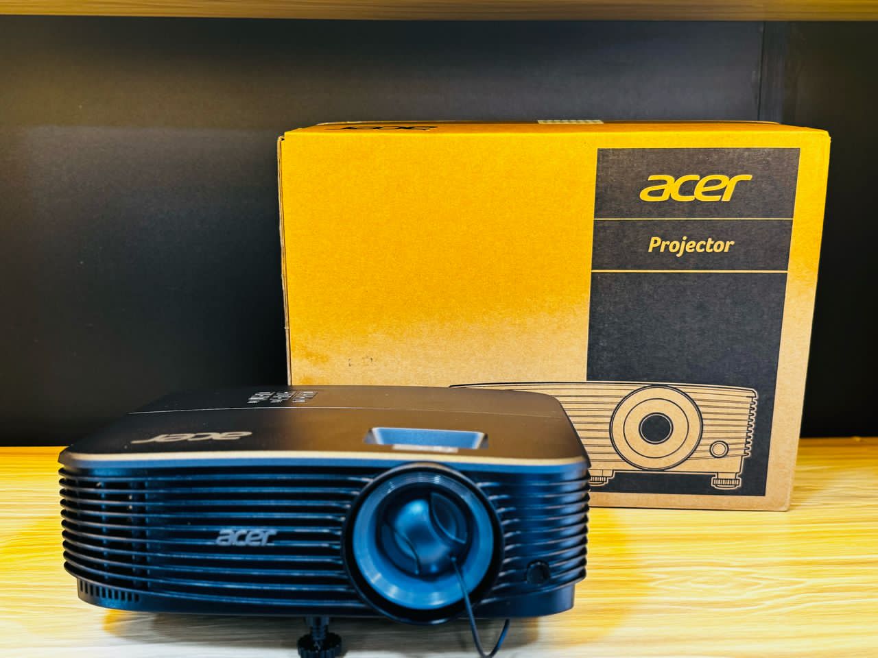 Acer Projector X1123Hp Dlp 4000 Lumens Svga Hdmi Black. Brightness 4000 Ansi Lumens Resolu