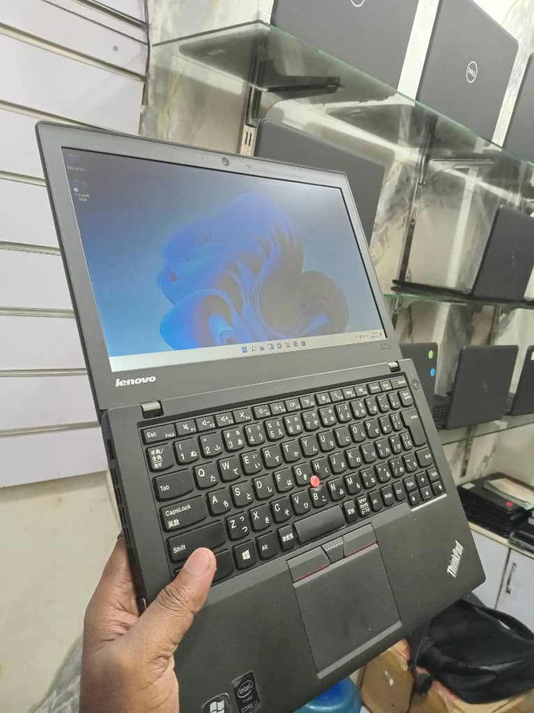 Core i3 Laptop