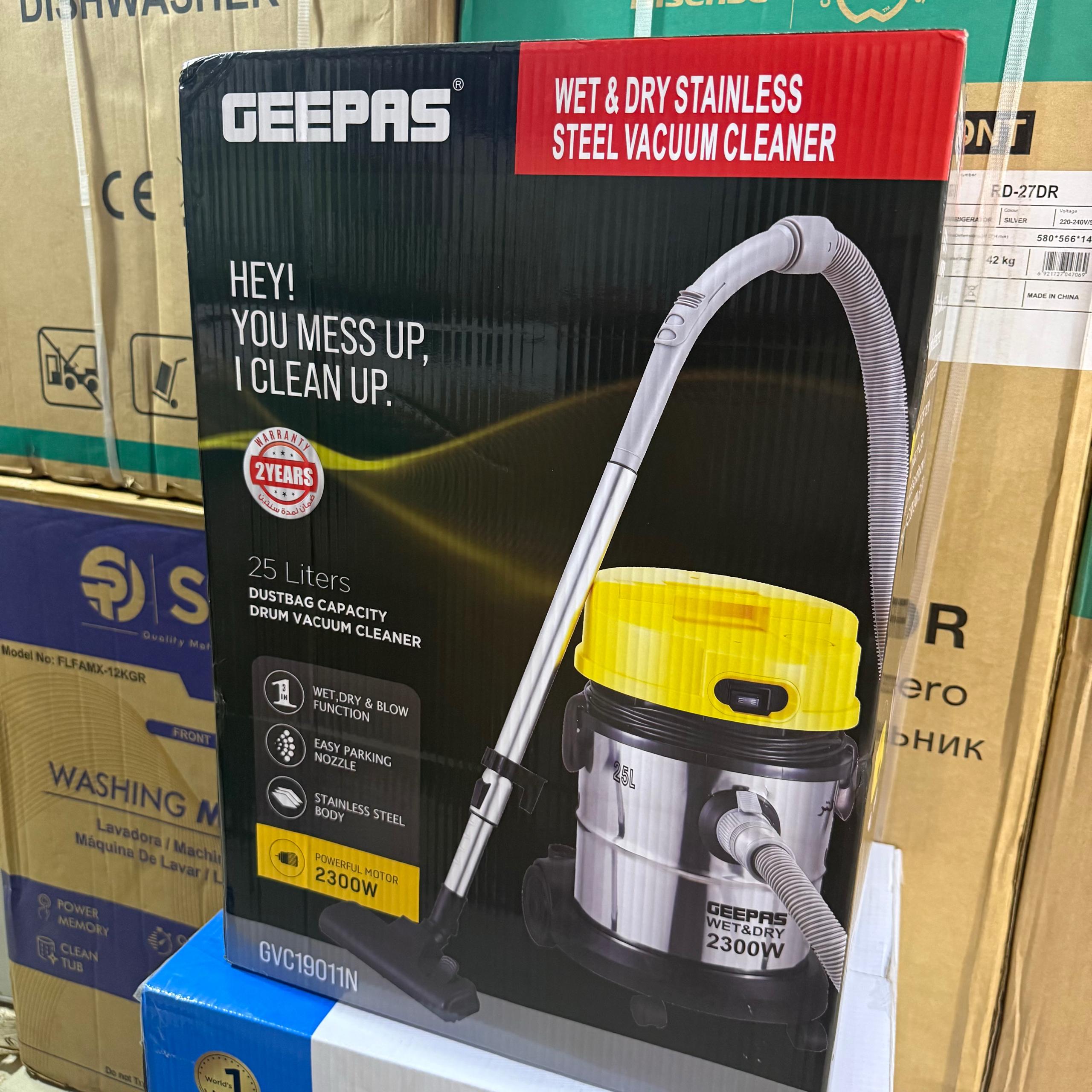 Geepas 25 Litres Wet And Dry Vaccum Cleaner