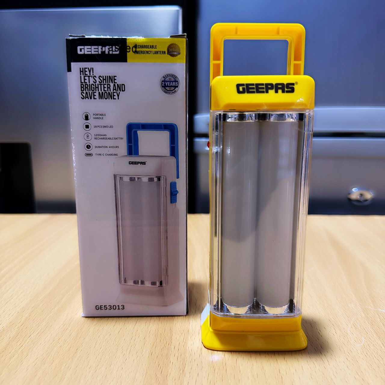 Geepas Rechargeable Lantern