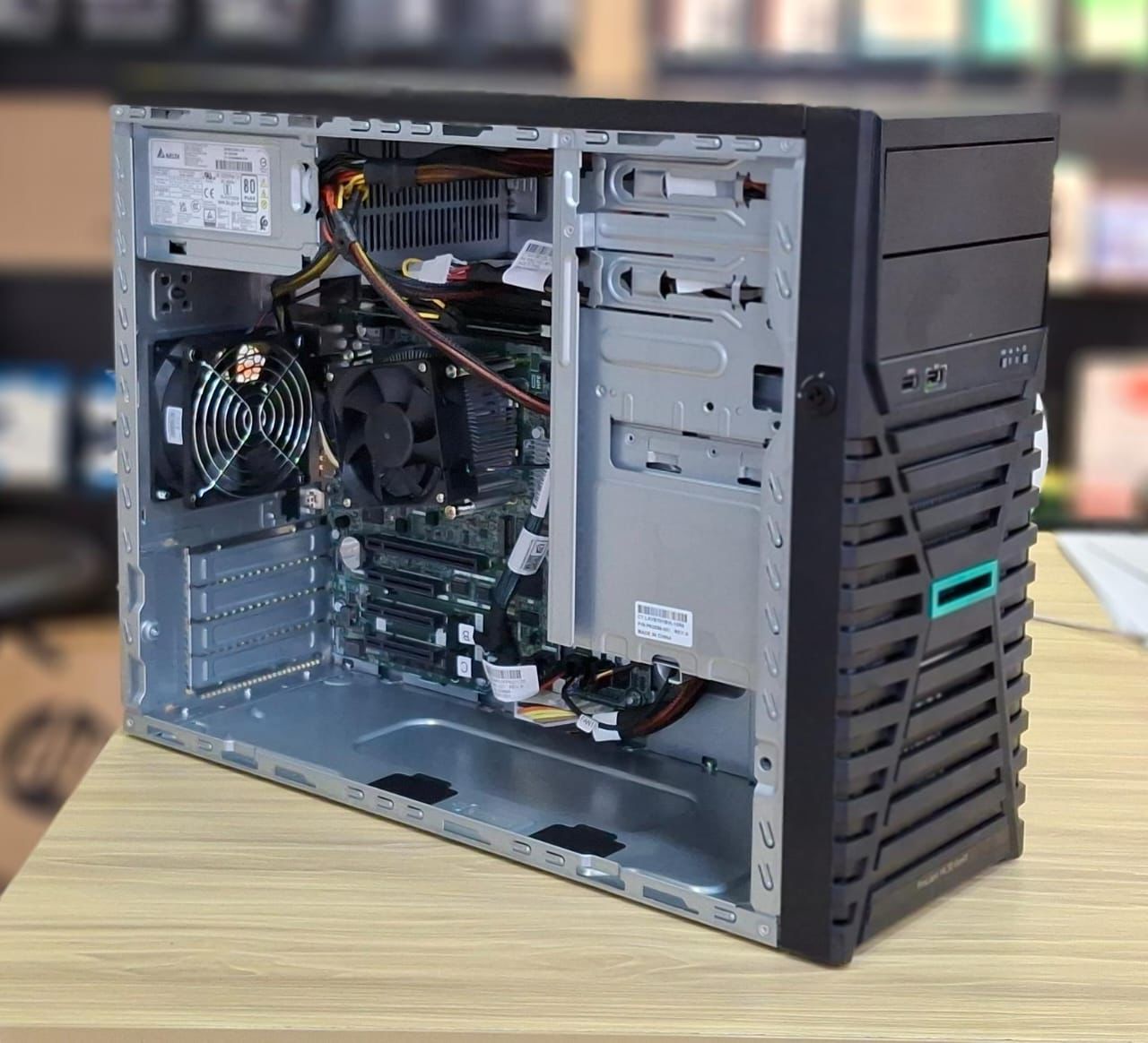 Hpe Proliant Server Ml30 G11 Tower E 2414 4Lff Processor Intel Xeon E 2414 Quad Core 2.60
