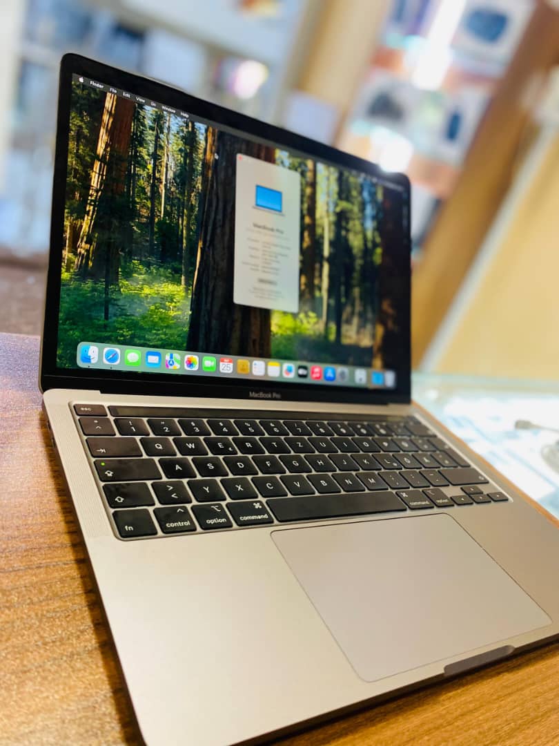 Macbook Pro 2020 13 Inch Intel Core I5 8Gb Ram 256Gb Ssd Touch Bar