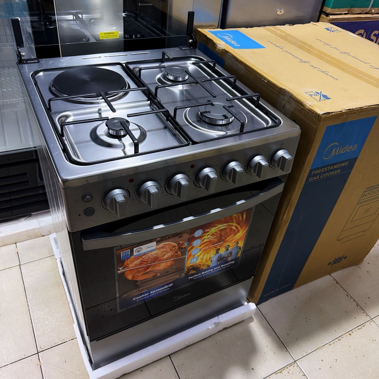 Midea 60X60Cm 3+1 Cookers With Turbo Fan